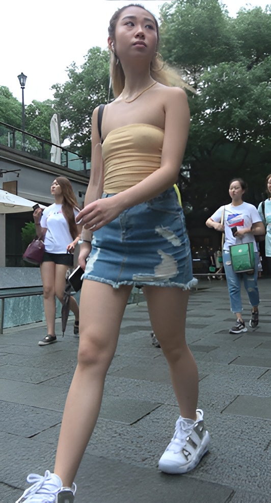 极品牛仔裙MM[1.32G/MP4]