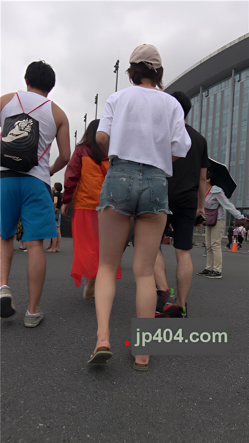 牛仔热裤月牙MM[796M/MP4]