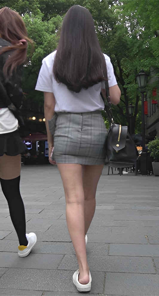逛街的包臀裙美女[1.73G/MP4]