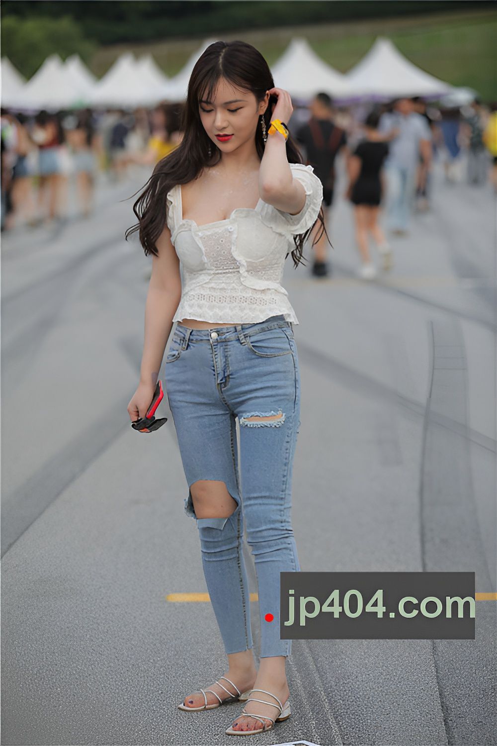 街拍牛仔裤美女(28P)[255M/JPG]