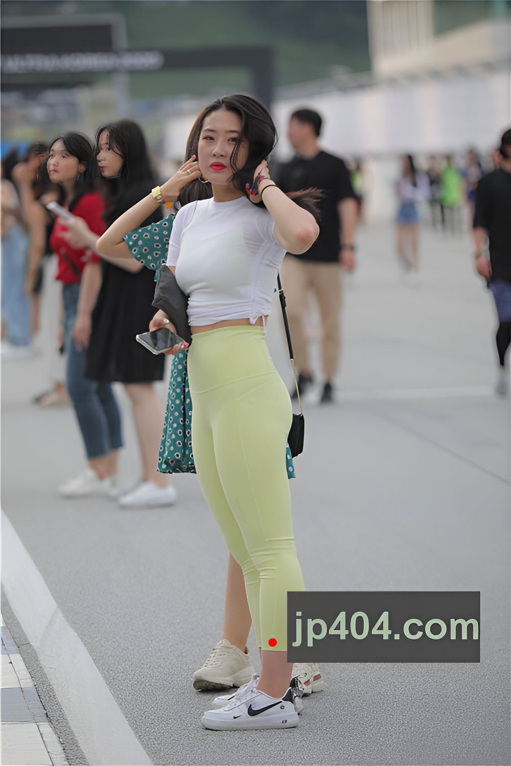 黄色高腰瑜伽裤美女(21P)[163M/JPG]