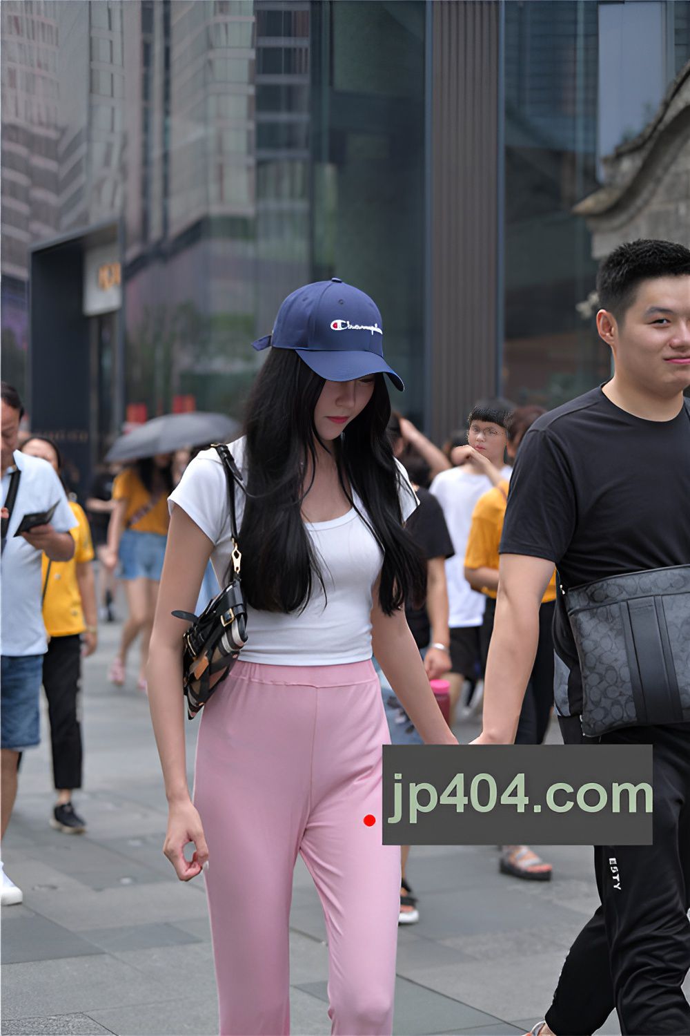 粉色休闲裤小姐姐(35P)[768M/JPG]