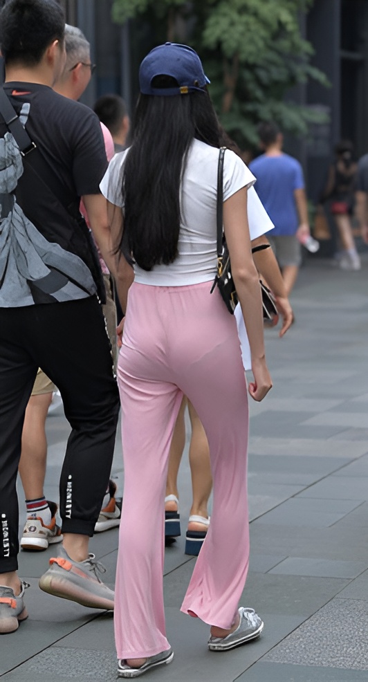 粉色休闲裤小姐姐(35P)[768M/JPG]