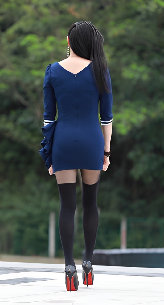 连体包臀裙美妇(91P)[643M/JPG]