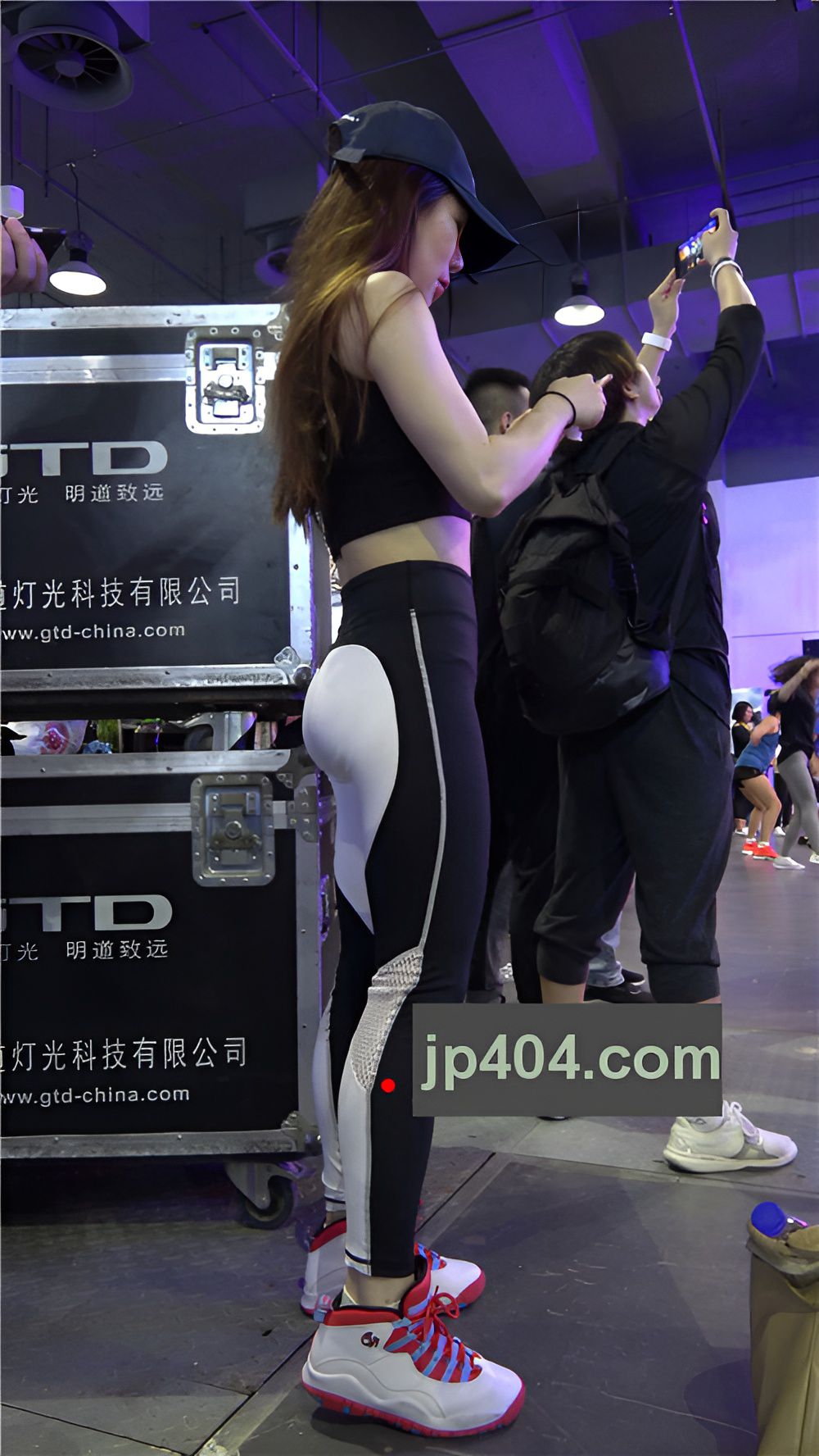 健身的翘臀美女[1.53G/MP4]