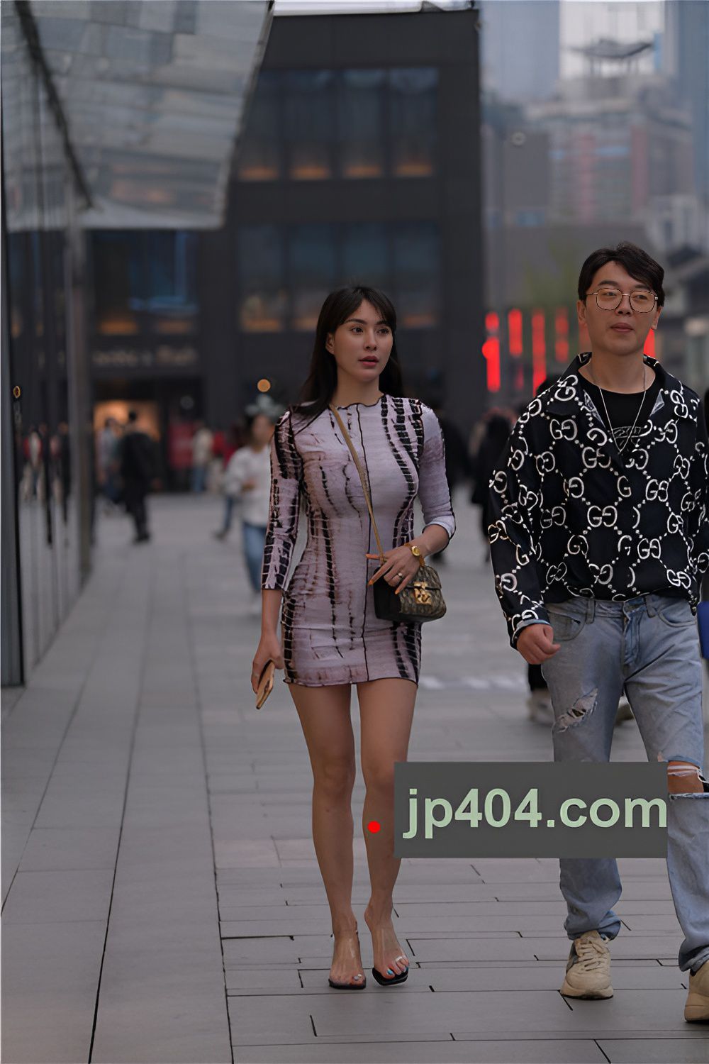 连体包臀裙MM(72P)[1.57G/JPG]