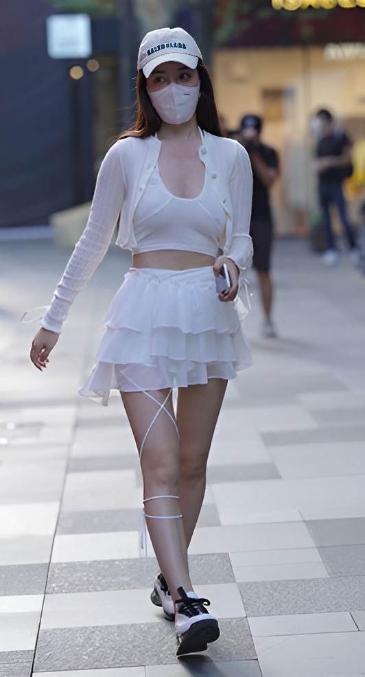 性感的短裙美女【套图+视频】