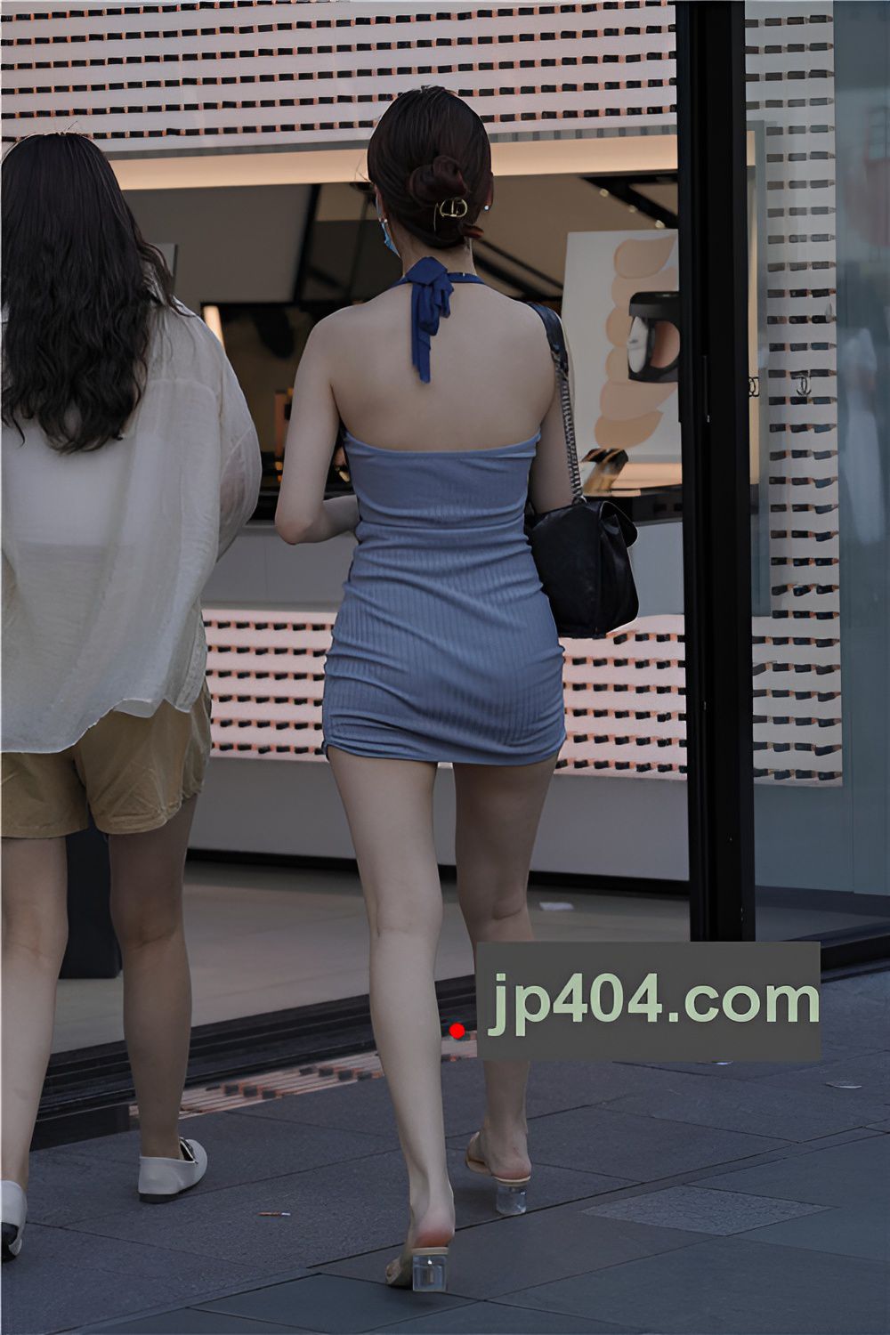 漂亮的连体包臀裙气质小姐姐【套图+视频】