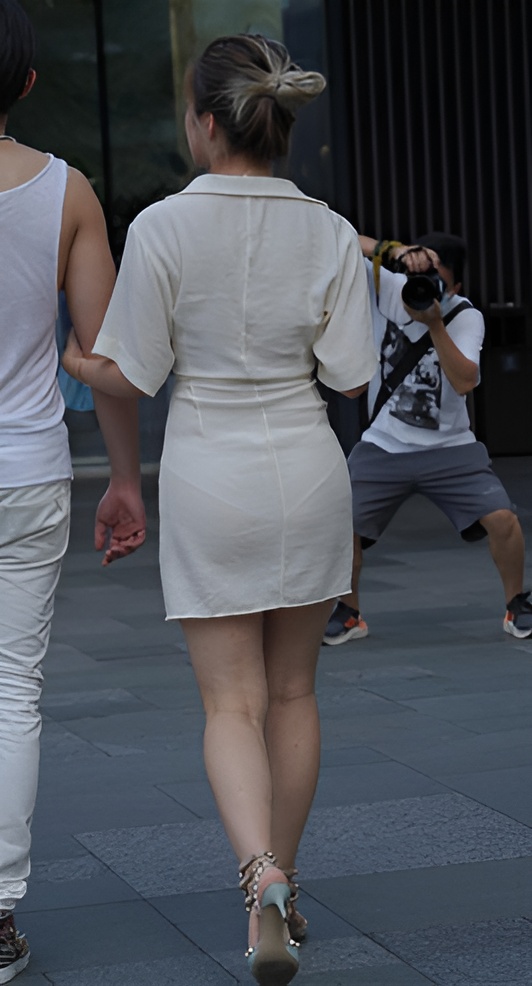 微透白裙美女【套图+视频】