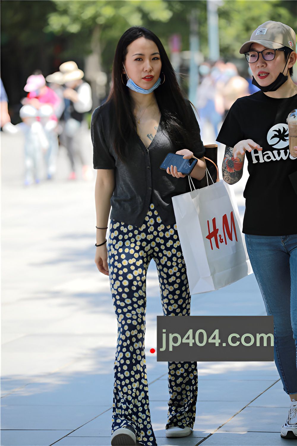 漂亮的紧身裤小姐姐(83P)[1.06G/JPG]