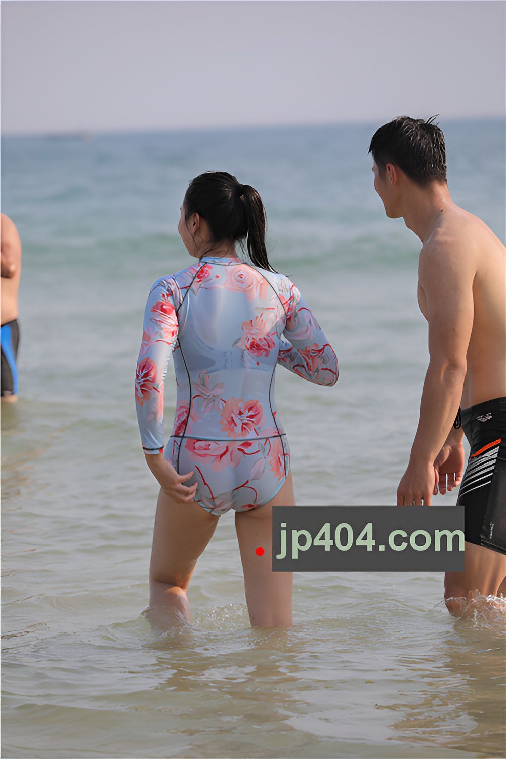 泳装小姐姐(128P)[830M/JPG]