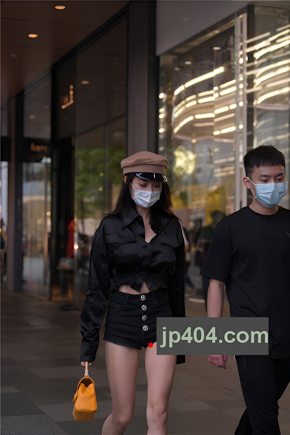 黑色牛仔热裤小姐姐(95P)[2.07G/JPG]