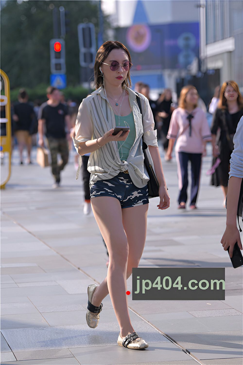 短发妹子(13P)[287M/JPG]