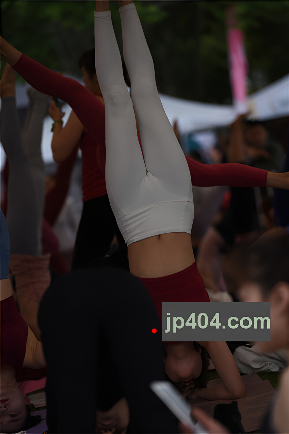 练瑜伽的妹子(76P)[1.42G/JPG]