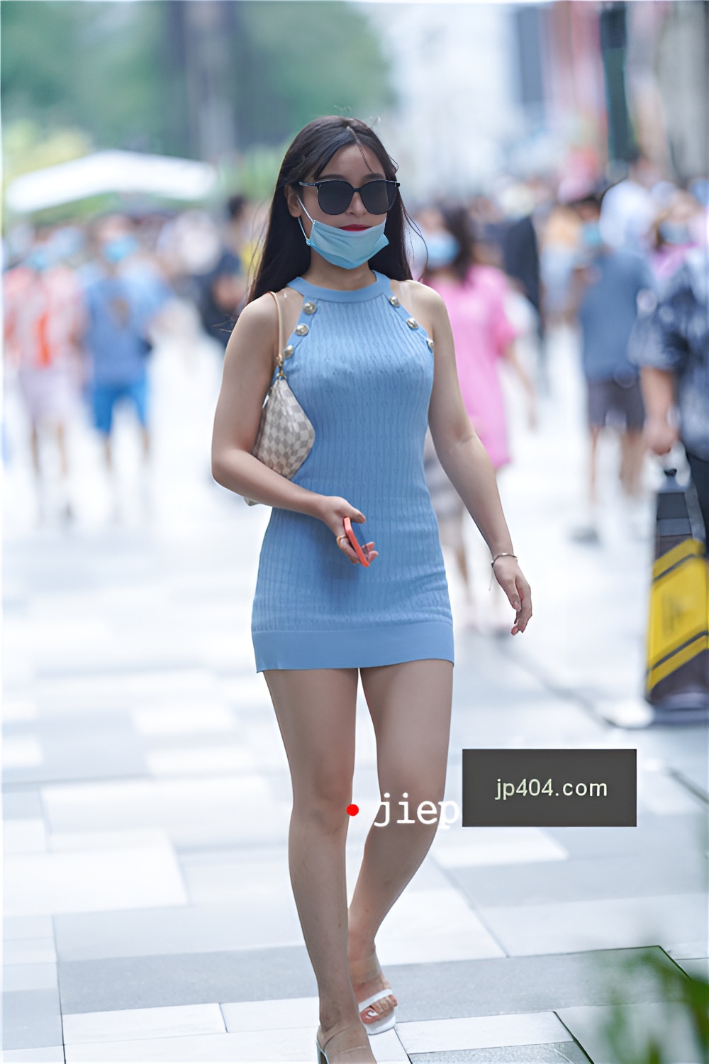 蓝色连体裙小姐姐(116P)[1.29G/JPG]