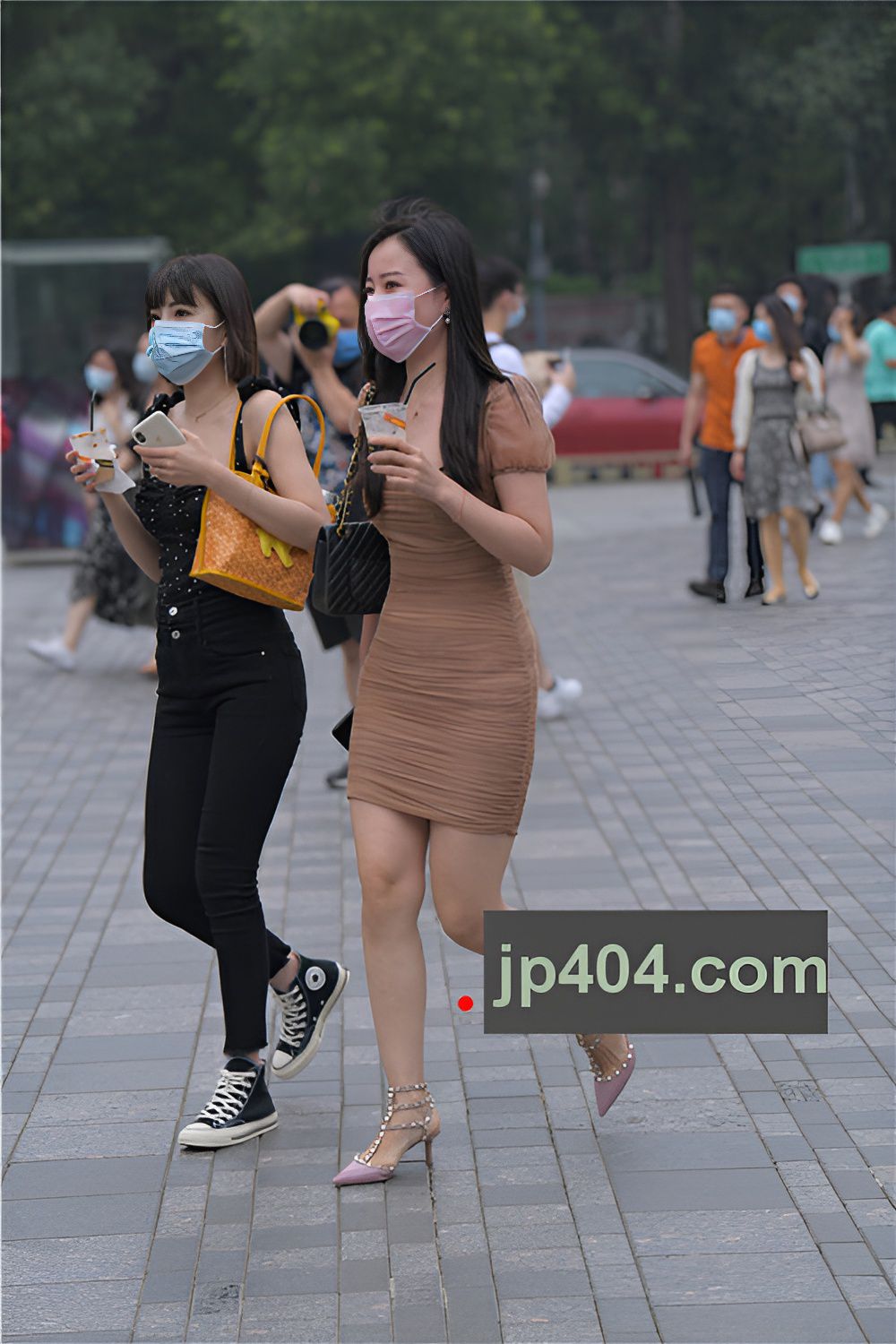 包臀紧身裙美女(69P)[1.76G/JPG]