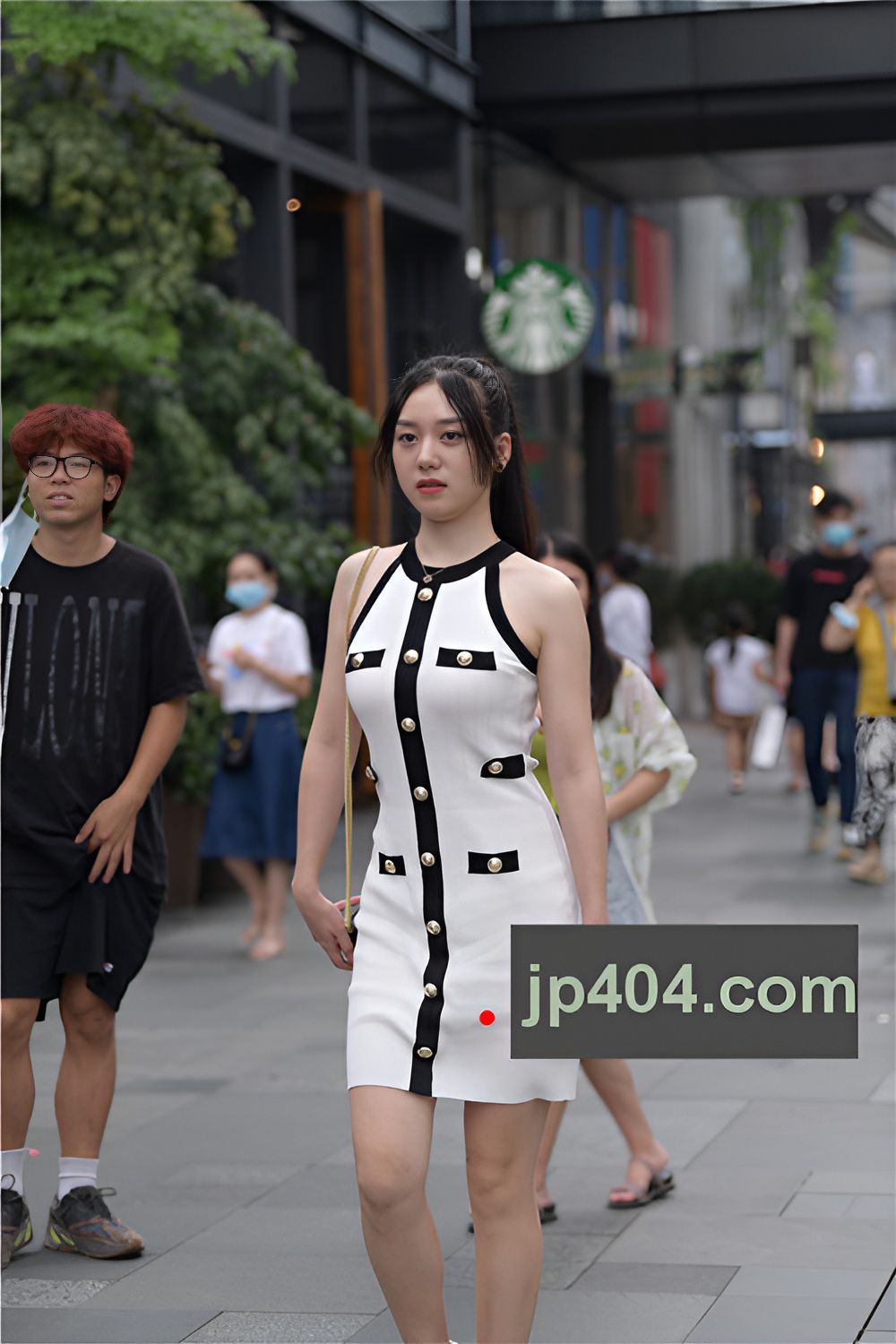 漂亮的连体包臀裙美女(50P)[1.08G/JPG]