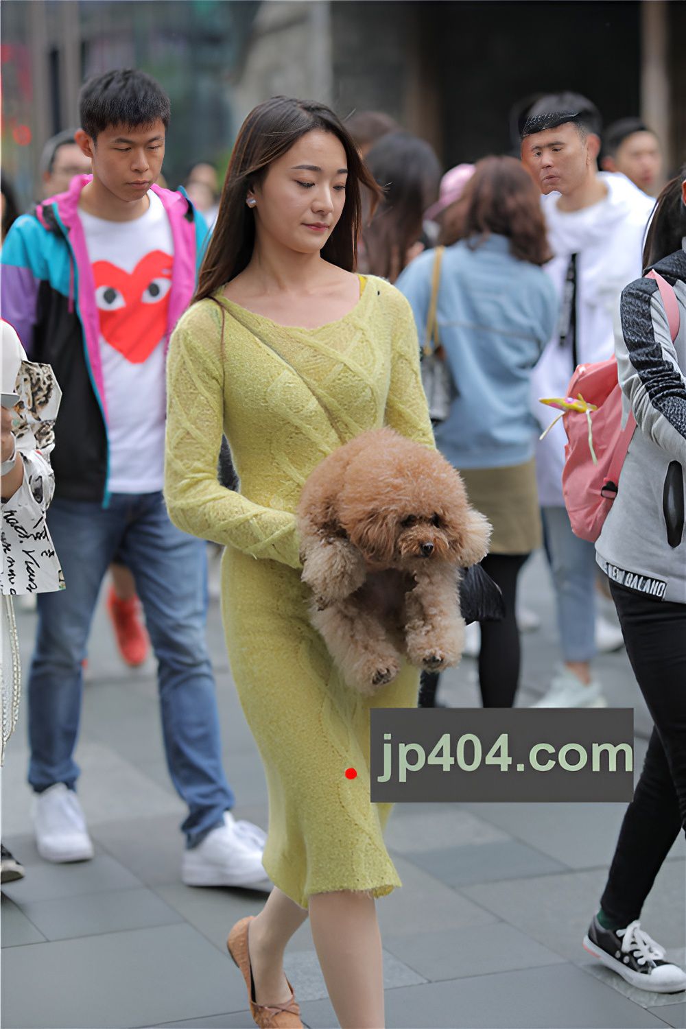 连体包臀长裙妹子(55P)[515M/JPG]