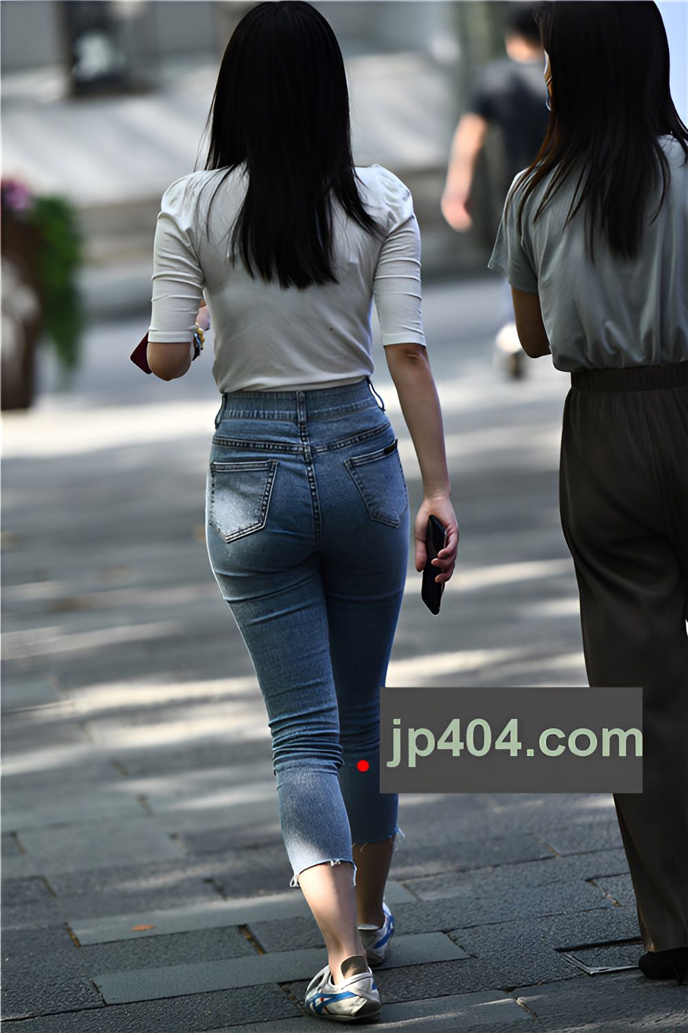 牛仔裤美女(42P)[1.03G/JPG]