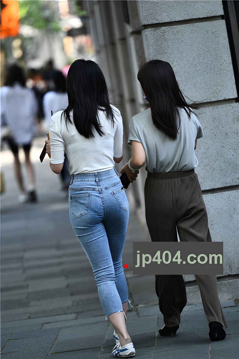 牛仔裤美女(42P)[1.03G/JPG]