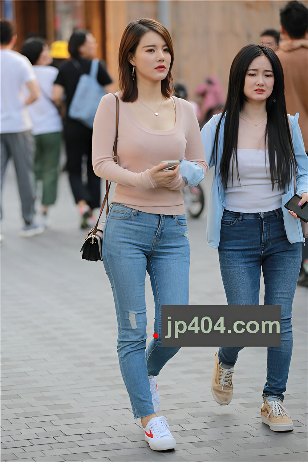 圆润牛仔紧身裤MM(22P)[263M/JPG]