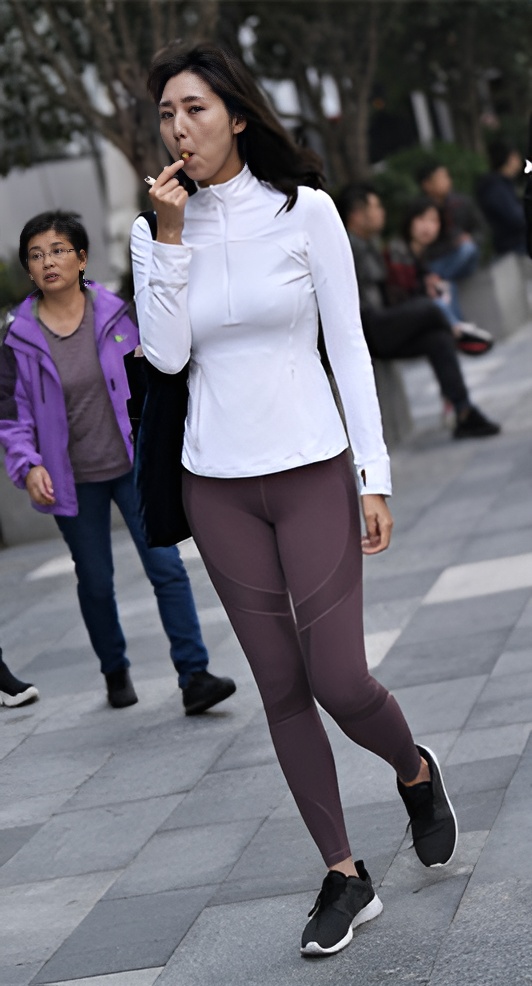 漂亮的瑜伽小姐姐(72P)[1.63G/JPG]