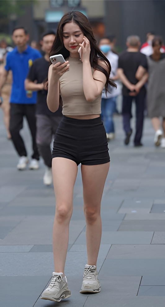 黑色热裤小美女【套图+视频】