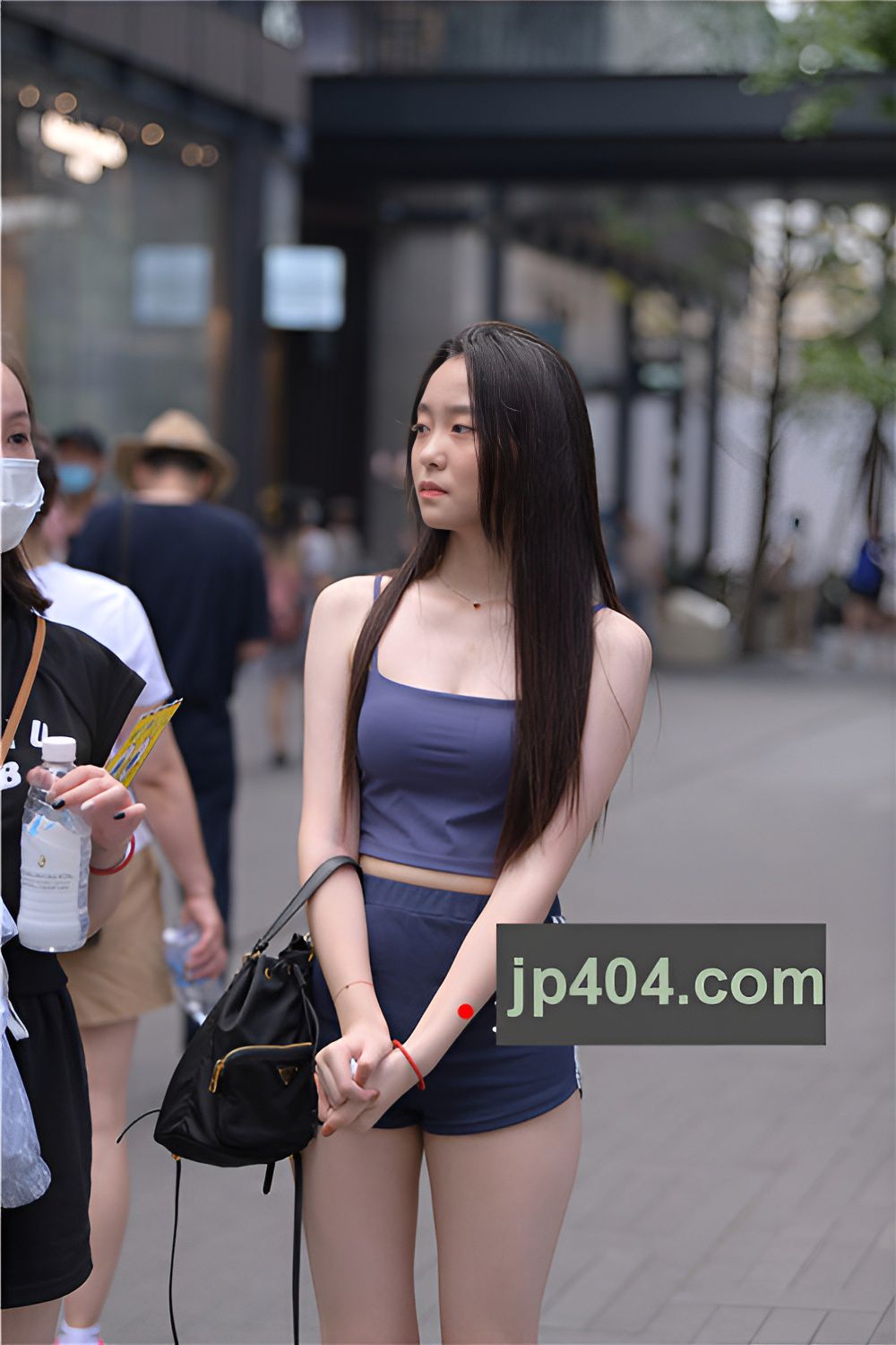 漂亮的吊带短裤小姐姐(153P)[3.33G/JPG]