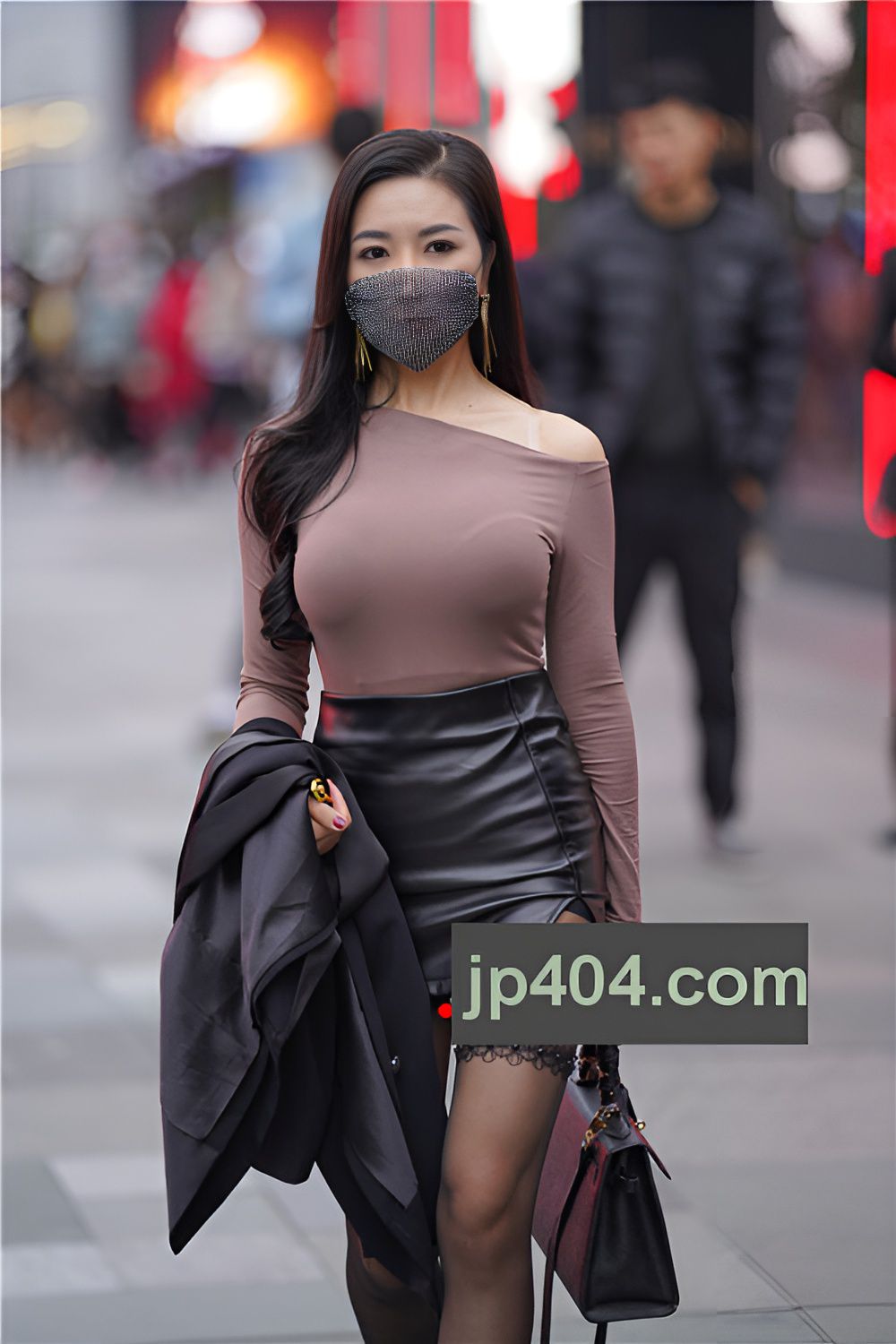 皮裙黑丝女孩【套图+视频】