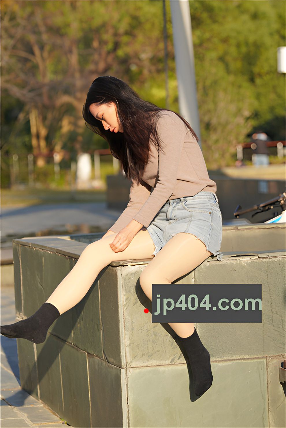 黑靴妹子【套图+视频】