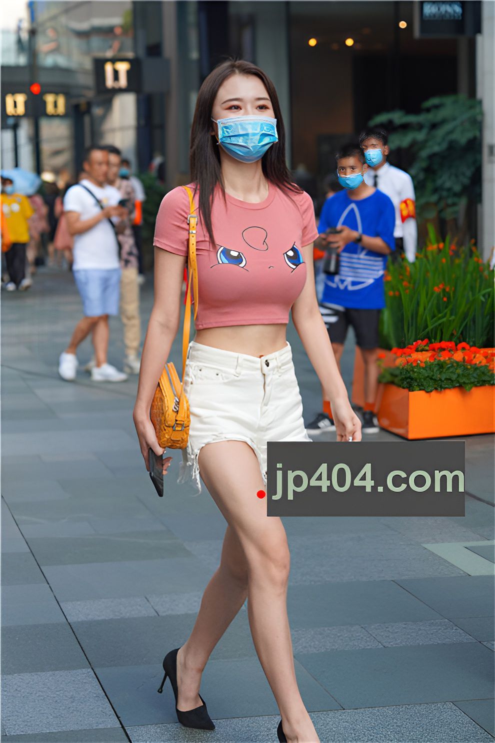 漂亮的露腰小姐姐【套图+视频】