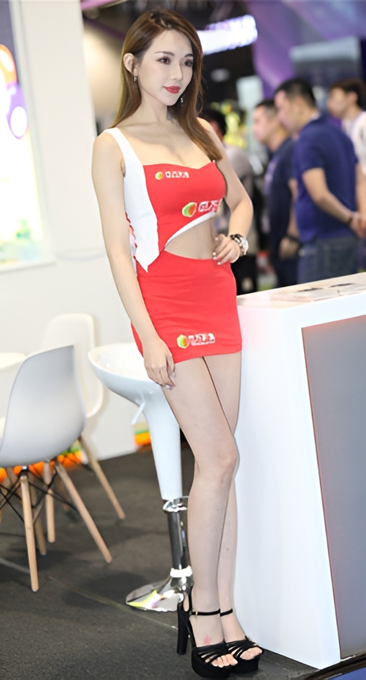 红裙长腿美模【套图+视频】