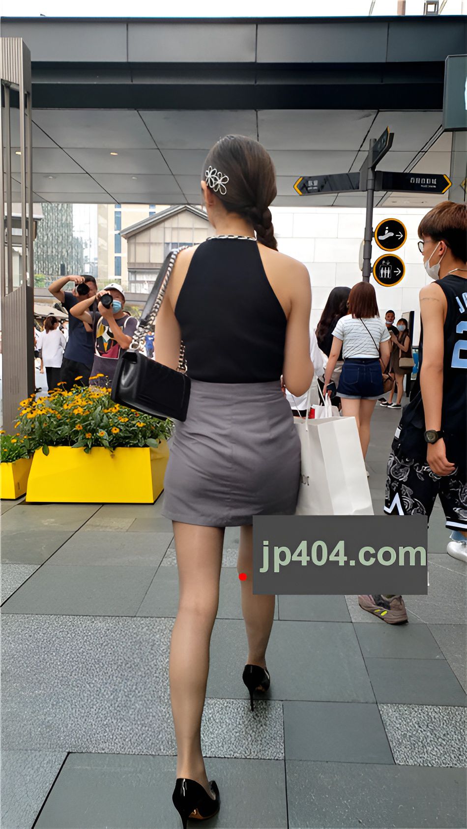 （视频）包臀裙女孩[2.22G/MP4]