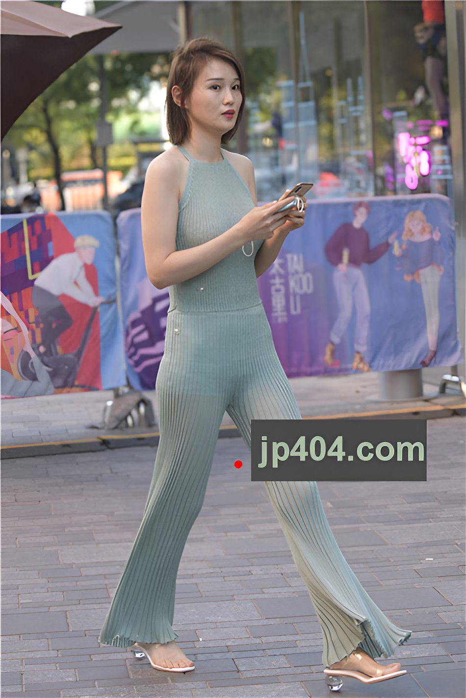 （套图）白嫩小姐姐(63P)[1.25G/JPG]