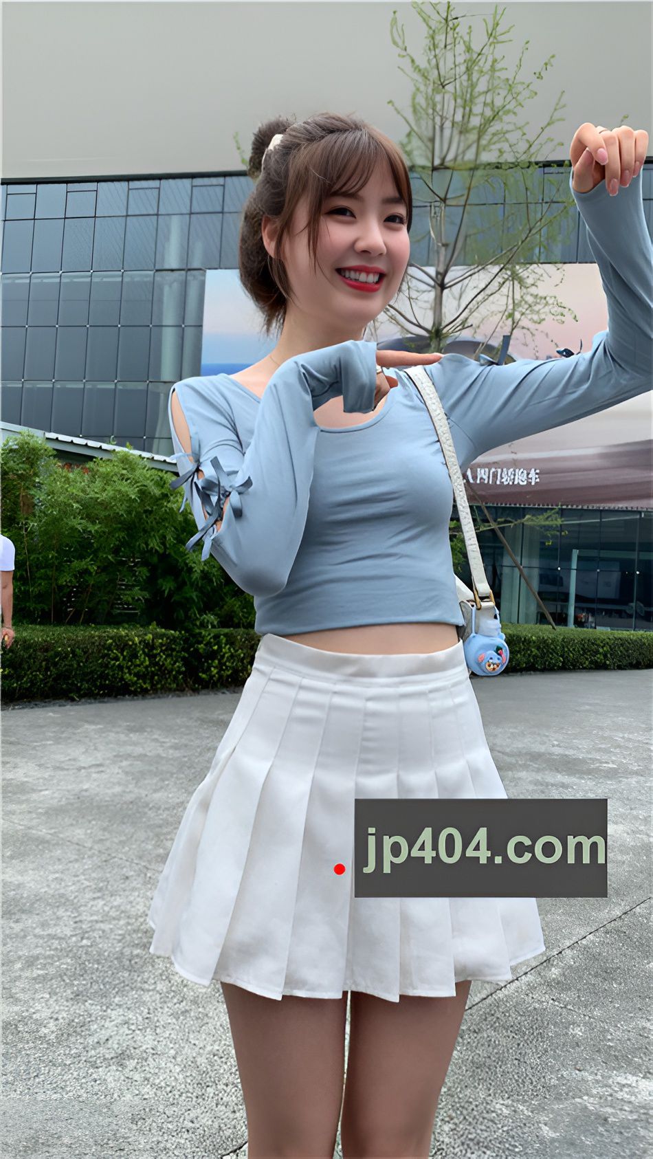 【套图+视频】白色百褶裙美女[3.74G/118P]