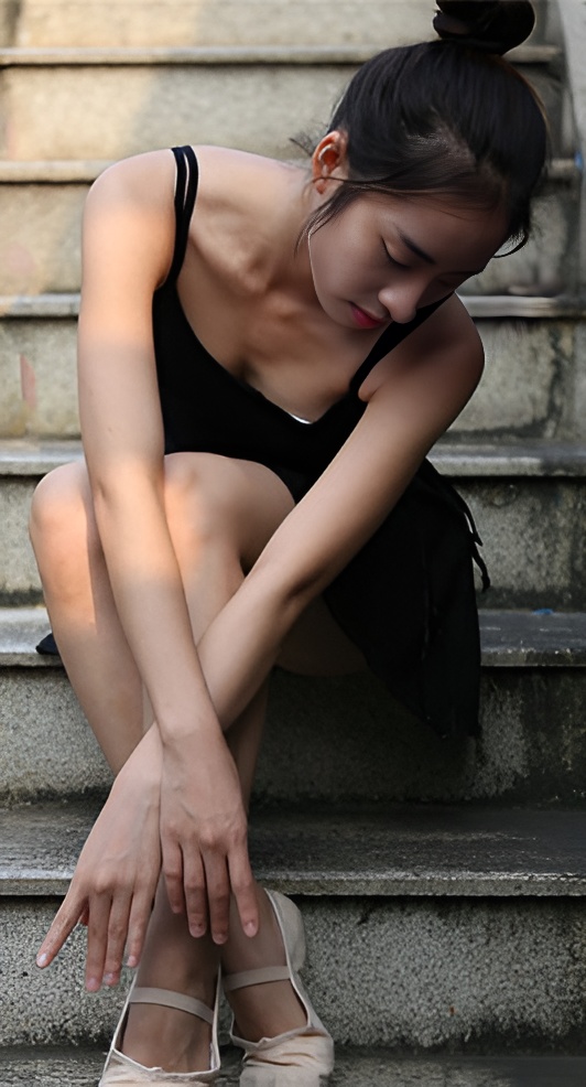 （套图）芭蕾舞女孩(123P)[777M/JPG]