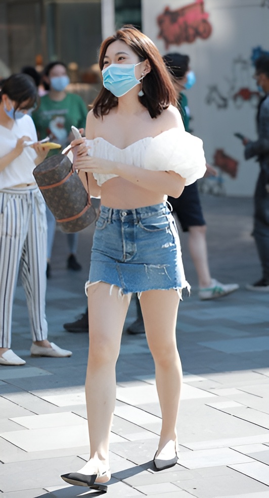 （套图）清凉一夏(130P)[1.49G/JPG]