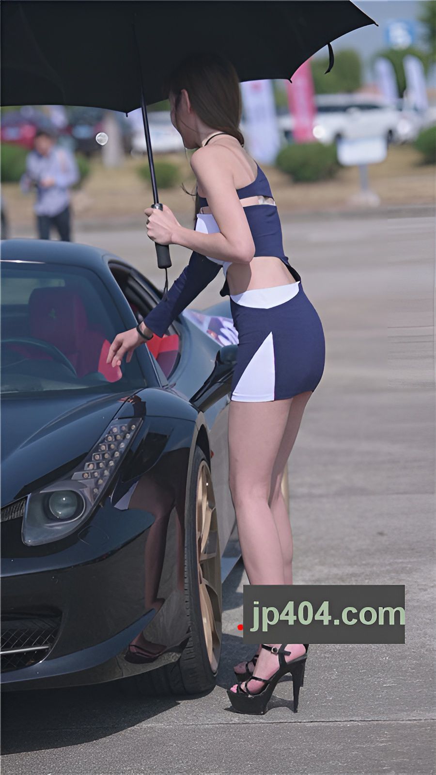 （视频）漂亮的车模美女[697M/MP4]