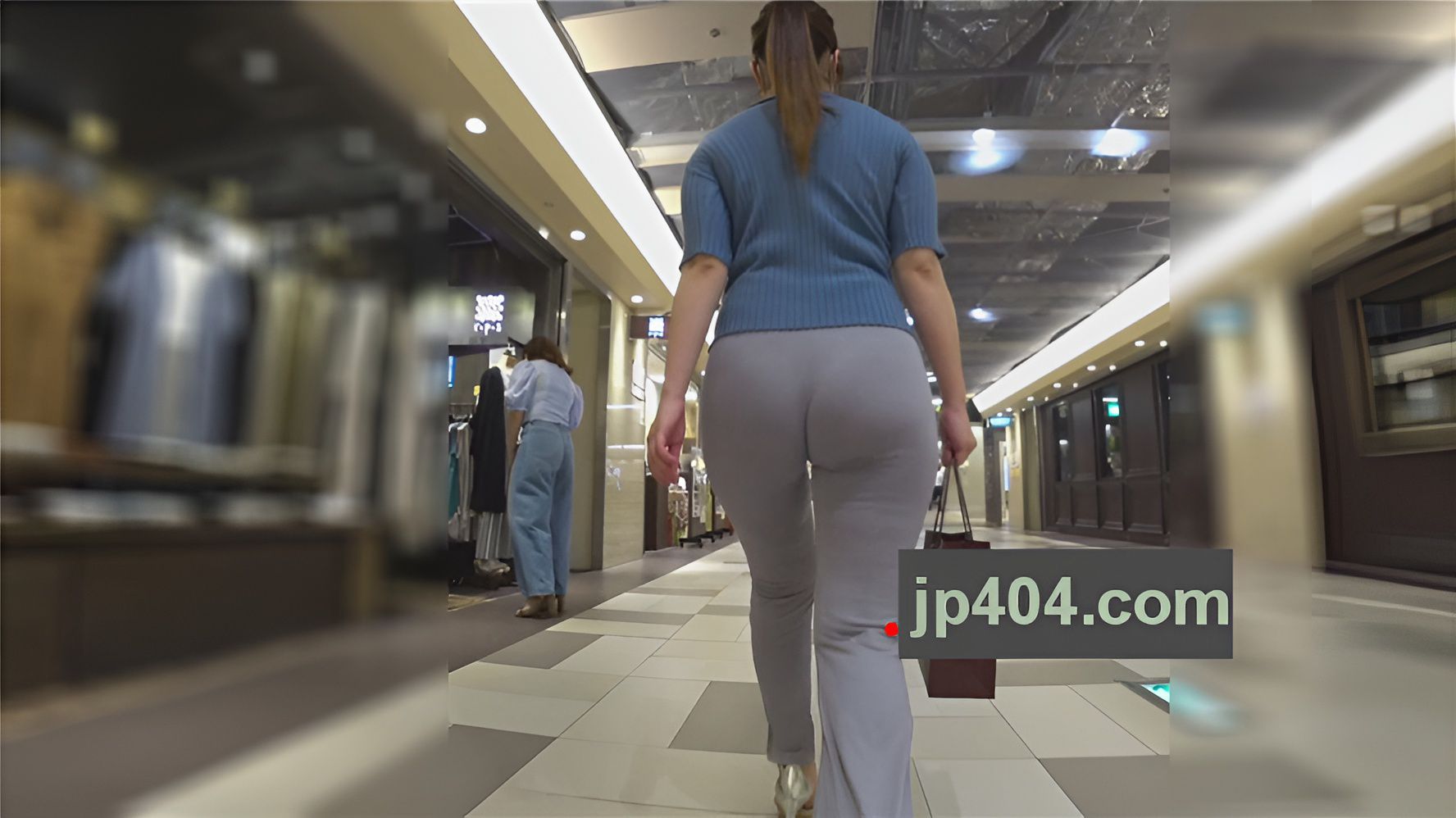 灰色紧身饱满圆润[1.37G/MP4]