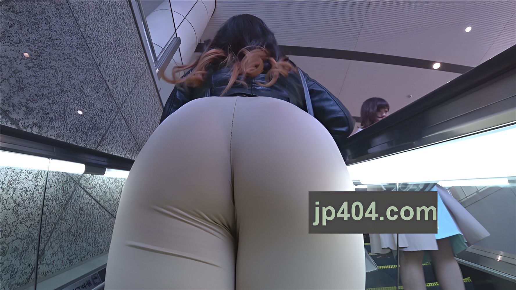 紧身米裤饱满圆润OL[1.26G/MP4]