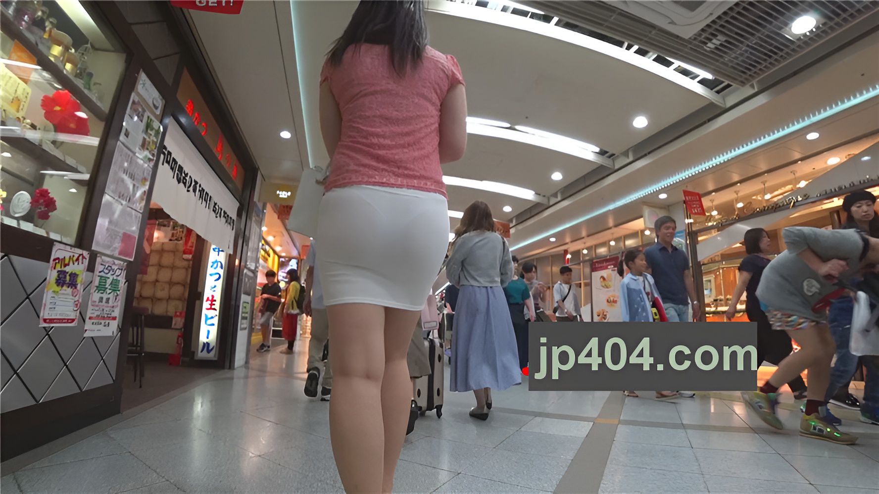 包臀裙微透美眉[1.1G/MP4]