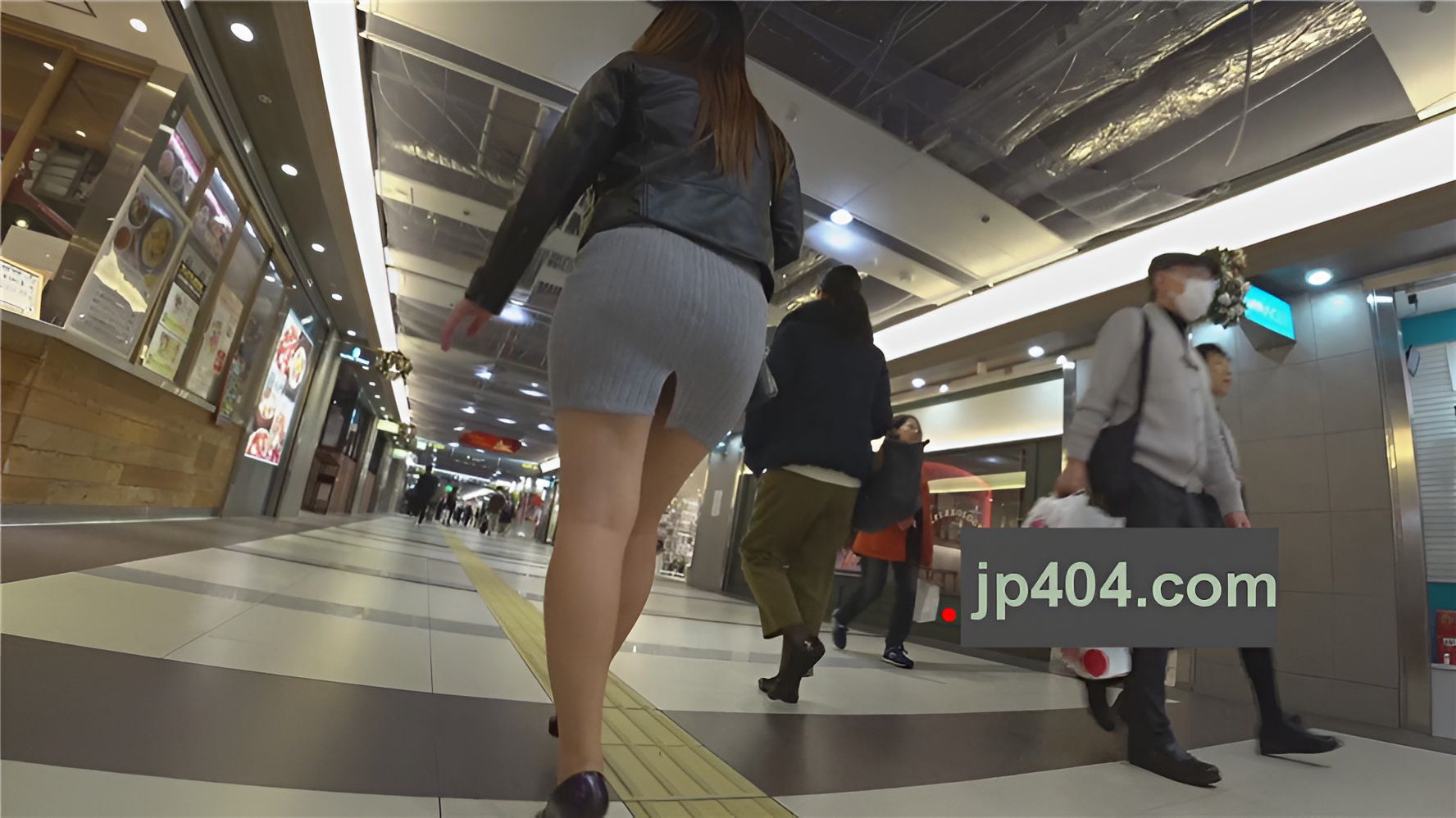 灰裙美眉[1.3G/MP4]