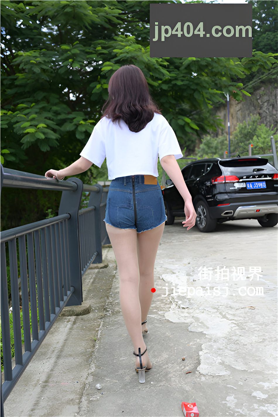 热裤肉丝妹子【套图+视频】