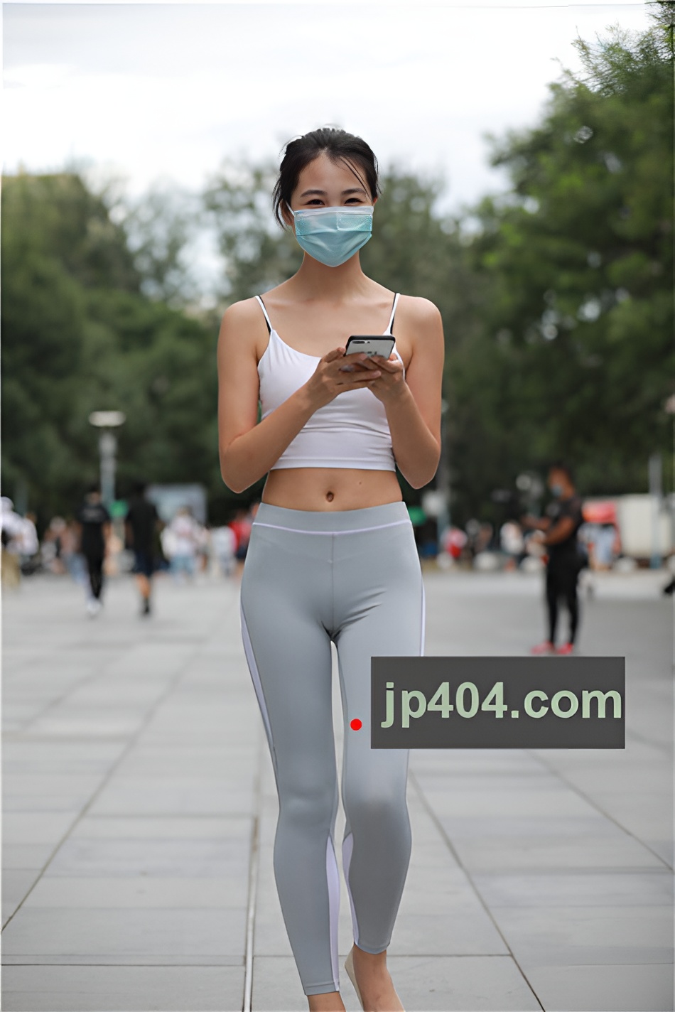 吊带紧身裤小姐姐【套图+视频】