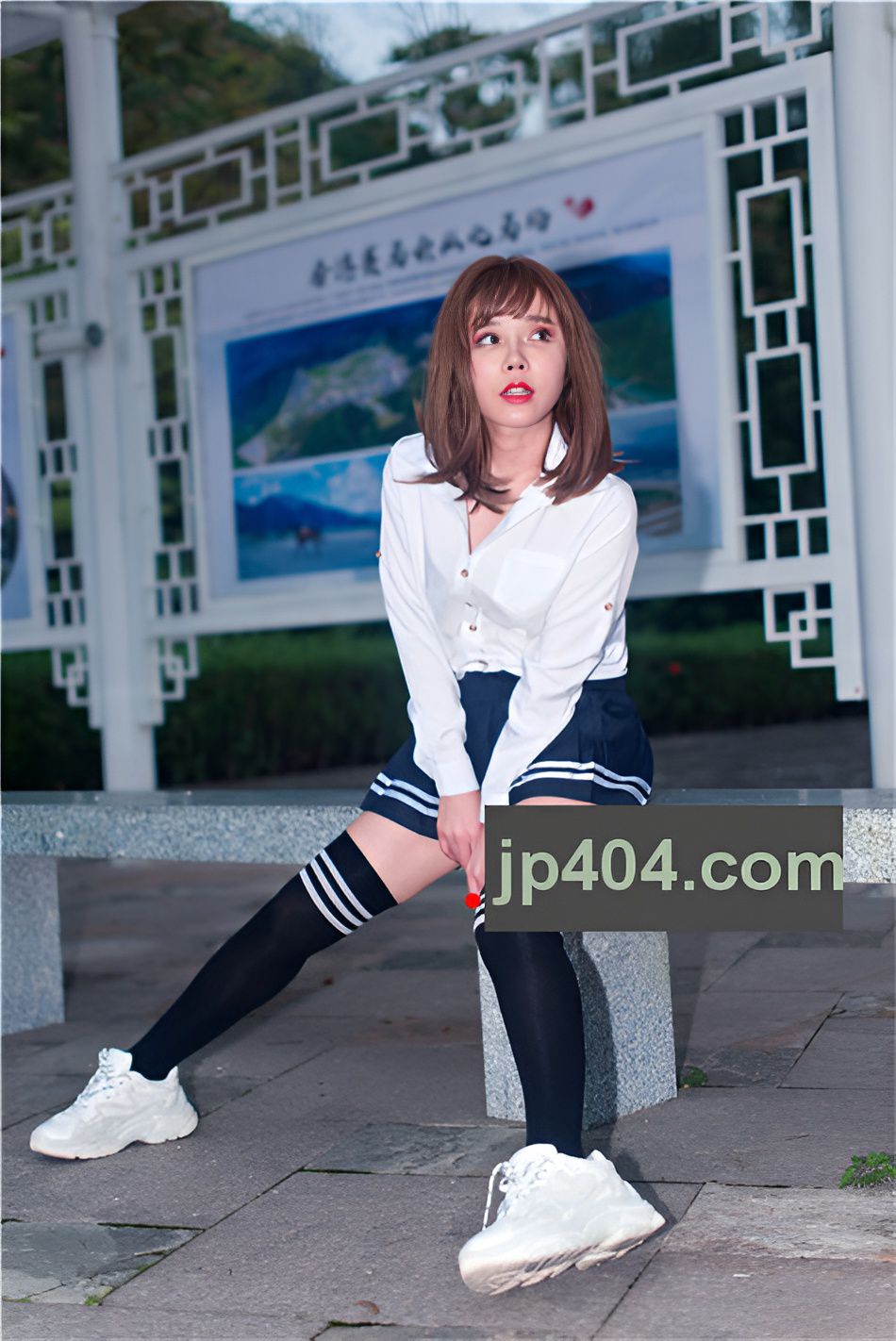 短裙小妹【套图+视频】