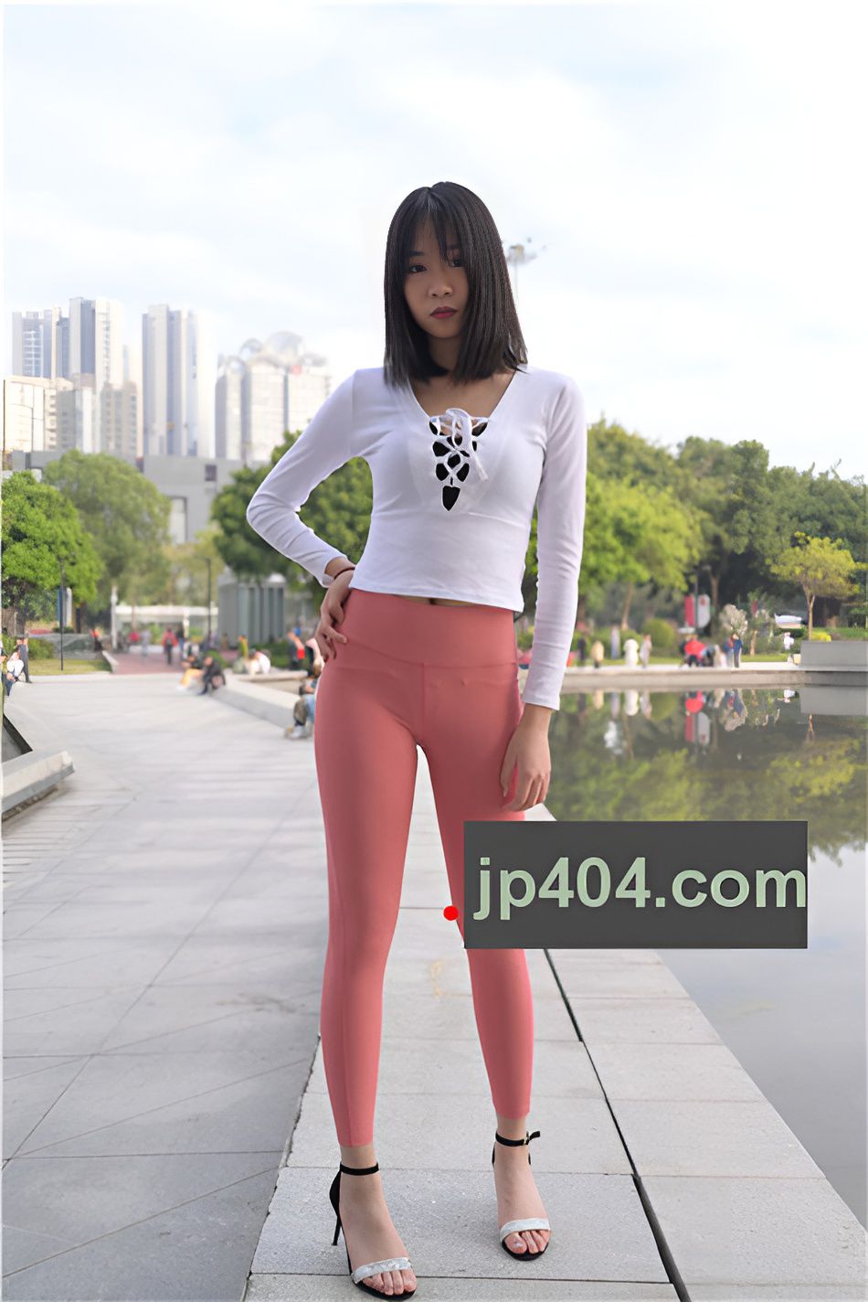 粉色紧身裤女孩【套图+视频】