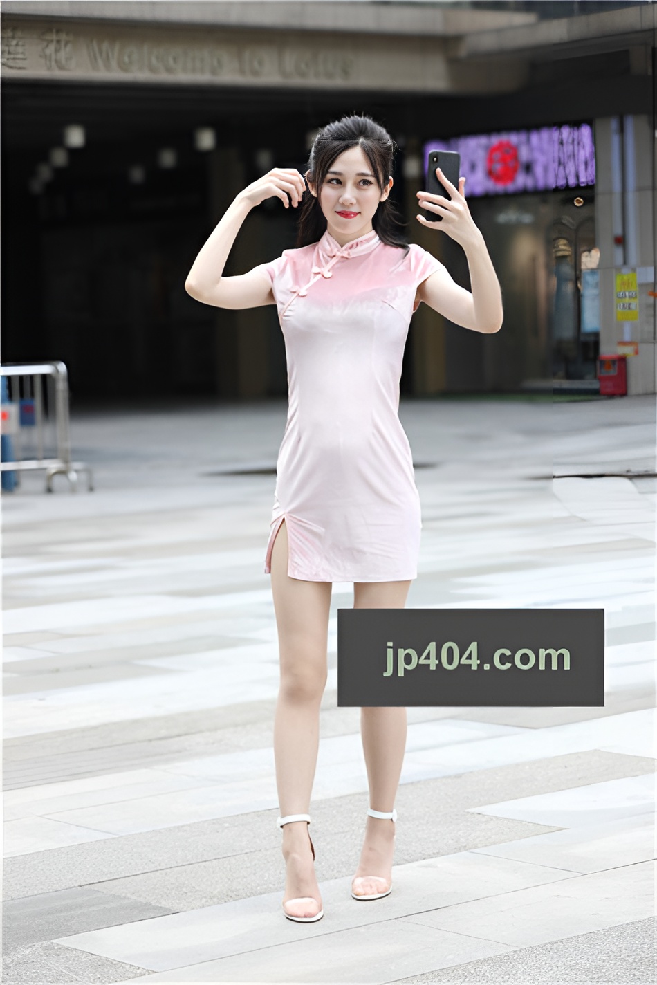 （套图）粉色连衣裙妹子 (158P)[1.9G/JPG]