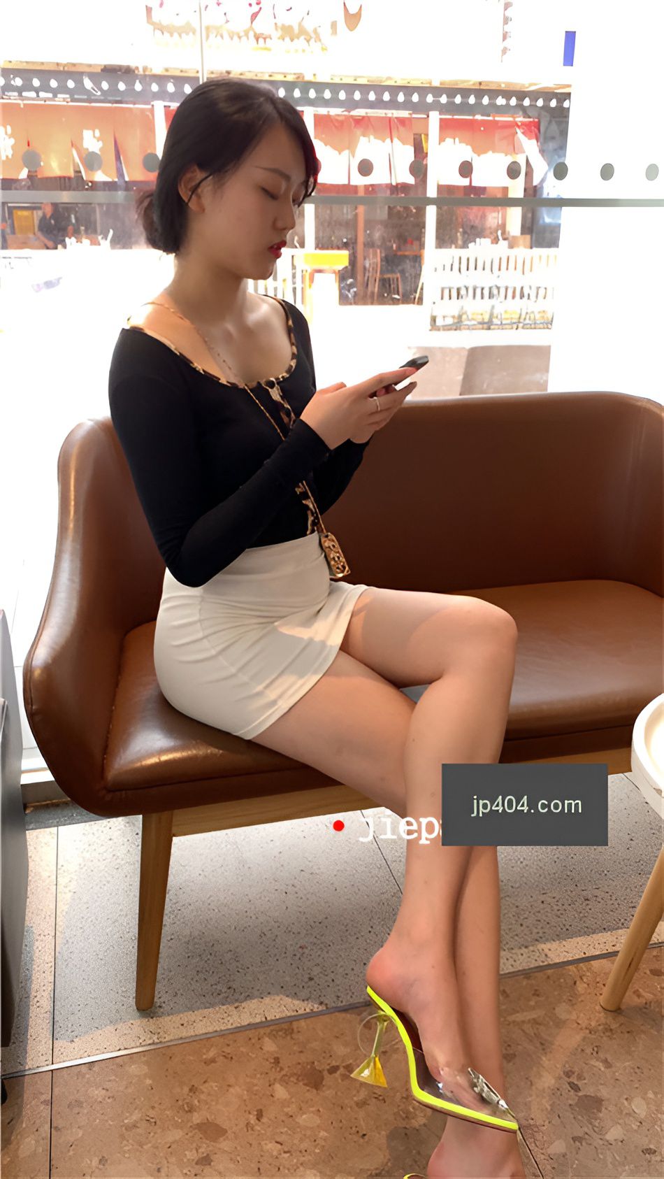 （视频）白裙女子[9.51G/MP4]