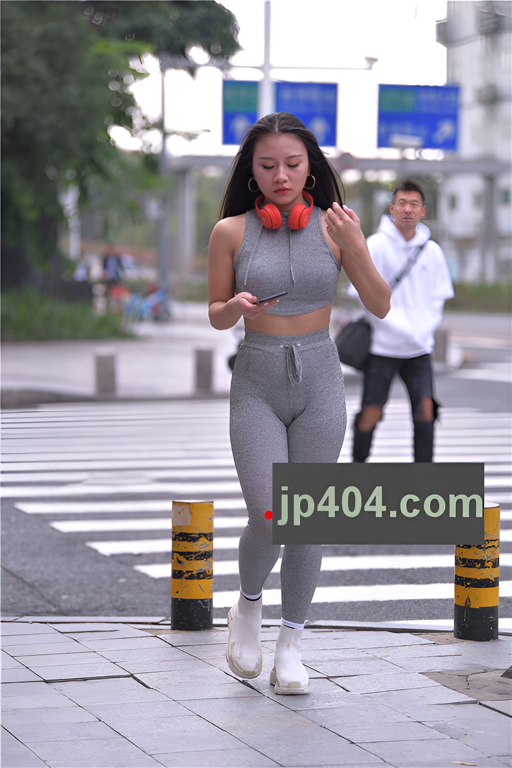 灰色瑜伽裤美臀小姐姐【套图+视频】