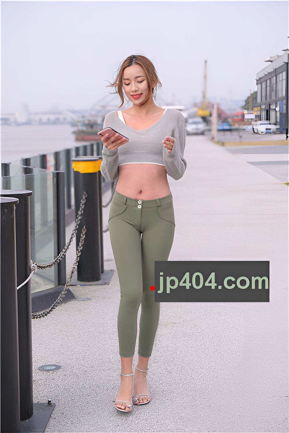 （套图二）绿色紧身蜜桃裤长腿美女(475P)[7.82G/JPG]